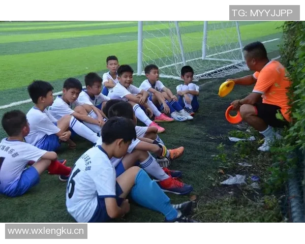 广州足球队荣登足球意识排行榜第二名引发热议